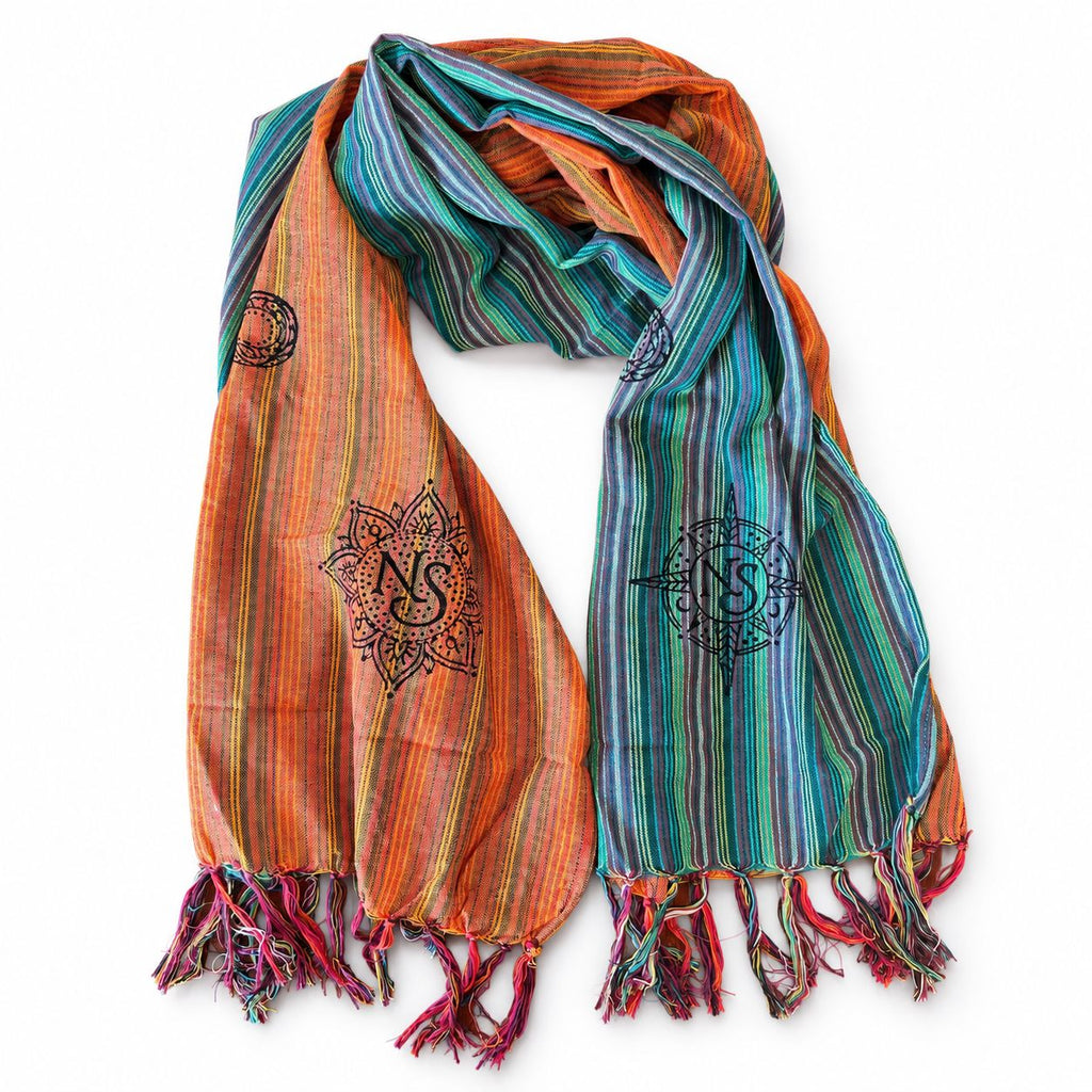 Nomad Sari - Sciarpa portafortuna da viaggio - 170x50 cm - Alba del pellegrino